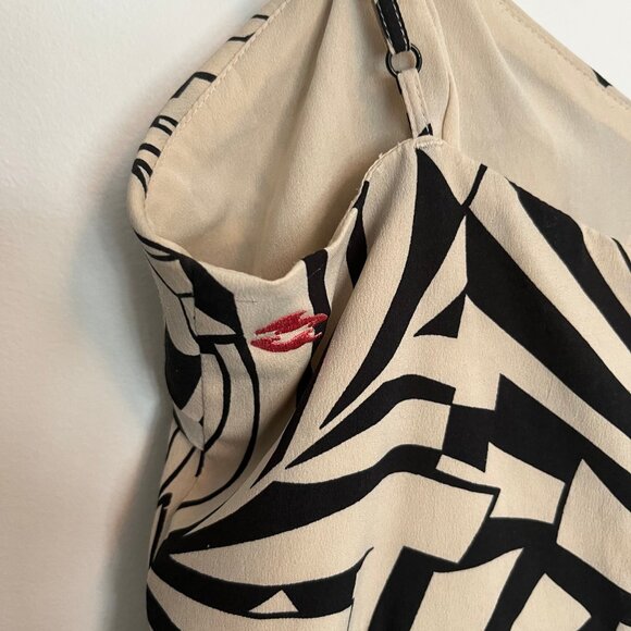 Billabong. Short Dress. Beige with Black Pattern. Size Medium. Womens. - Picture 9 of 11